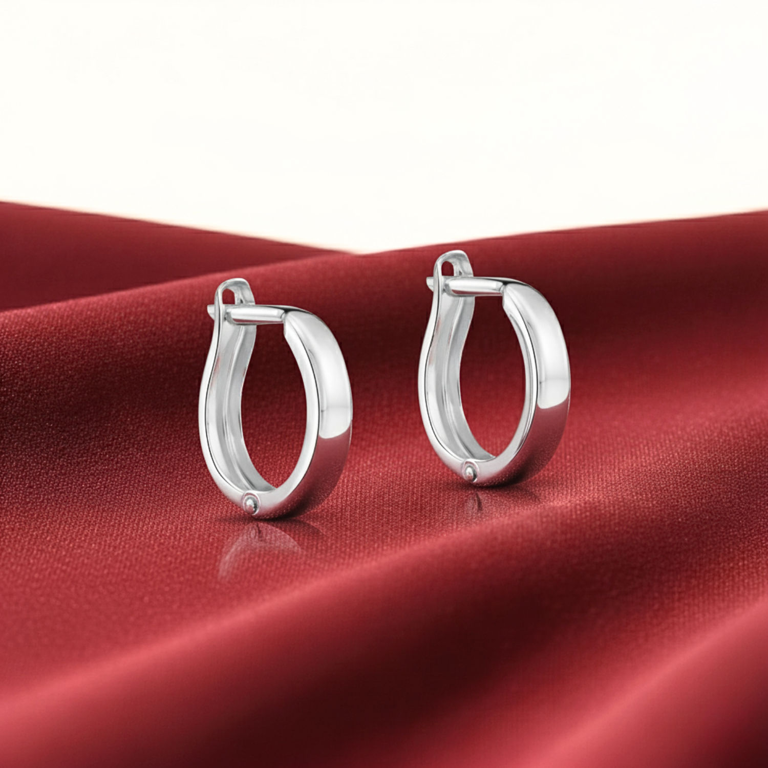 14K White Gold Plain Huggie Hoop Earrings