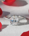 14K White Gold Oval-Shaped Solitaire 1.5 Carat Engagement Ring With Side Stones