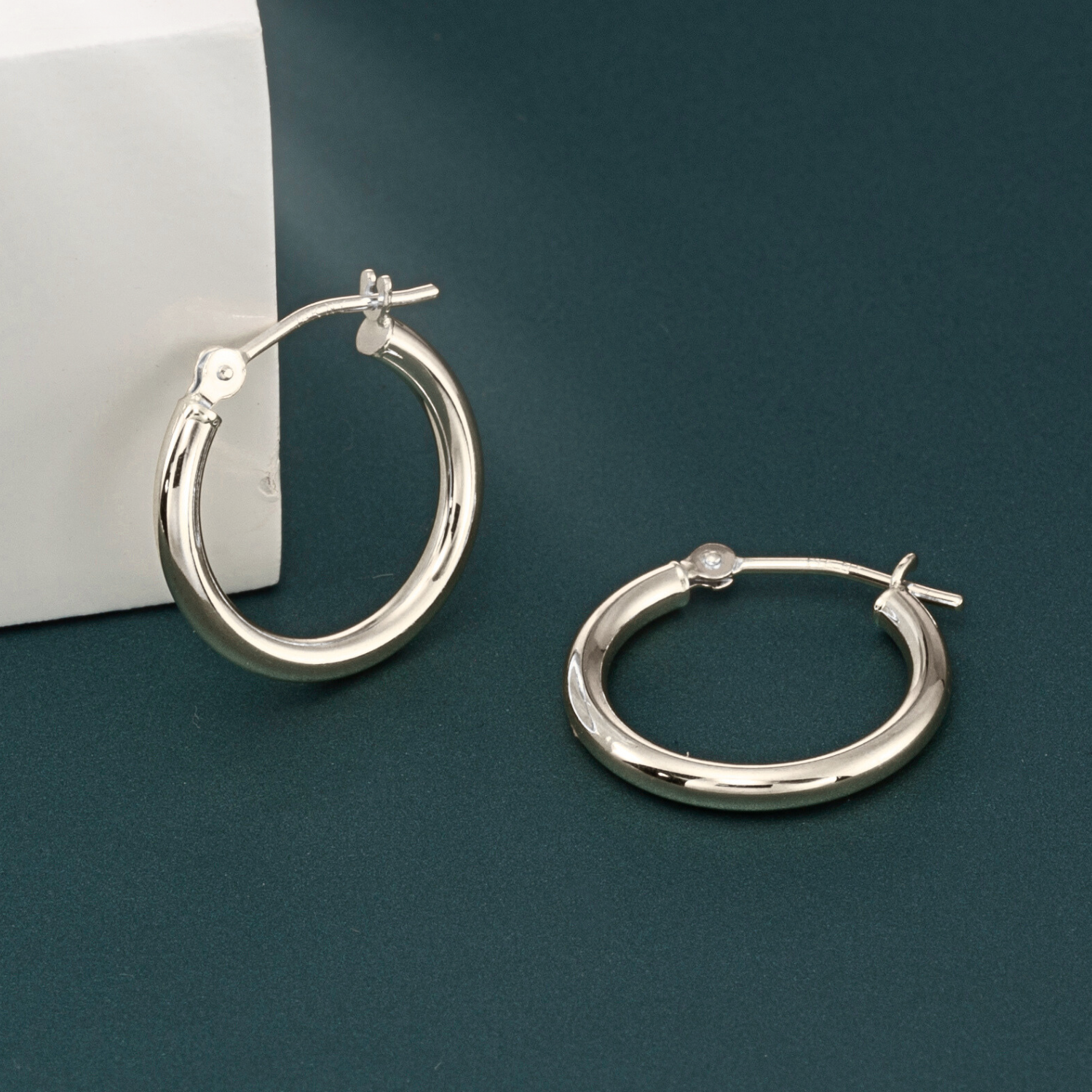 14K White Gold Chunky Hoop Earrings 3mm Thickness 35mm 1.4 inch