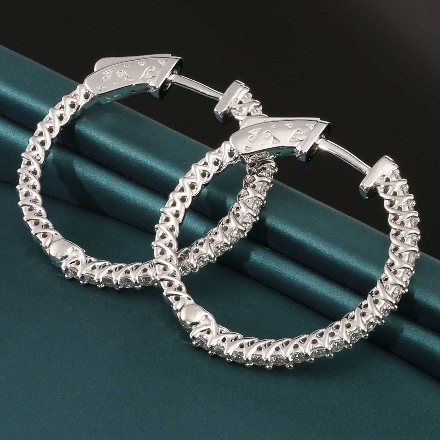 14k White Gold Diamond Hoop Earrings, 1.02 carats