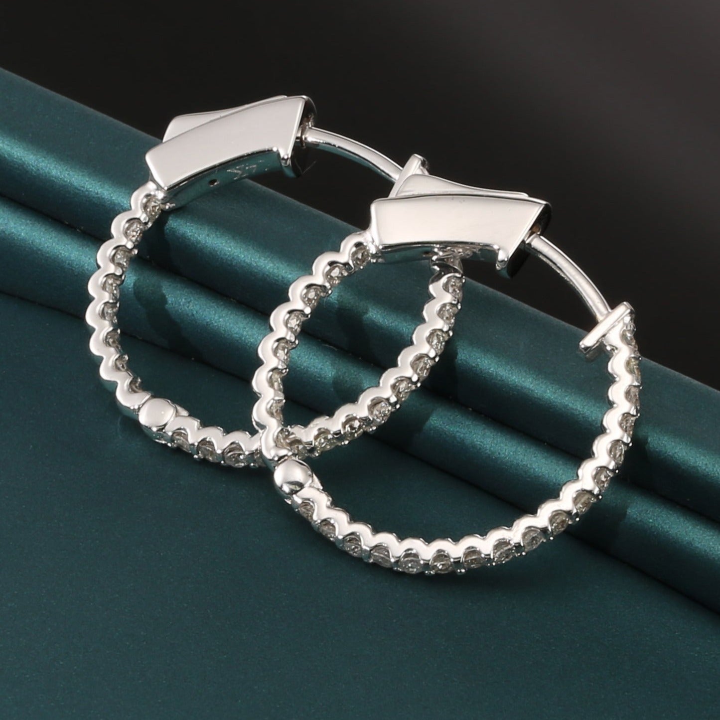 14k White Gold Diamond Hoop Earrings, 0.52 carats