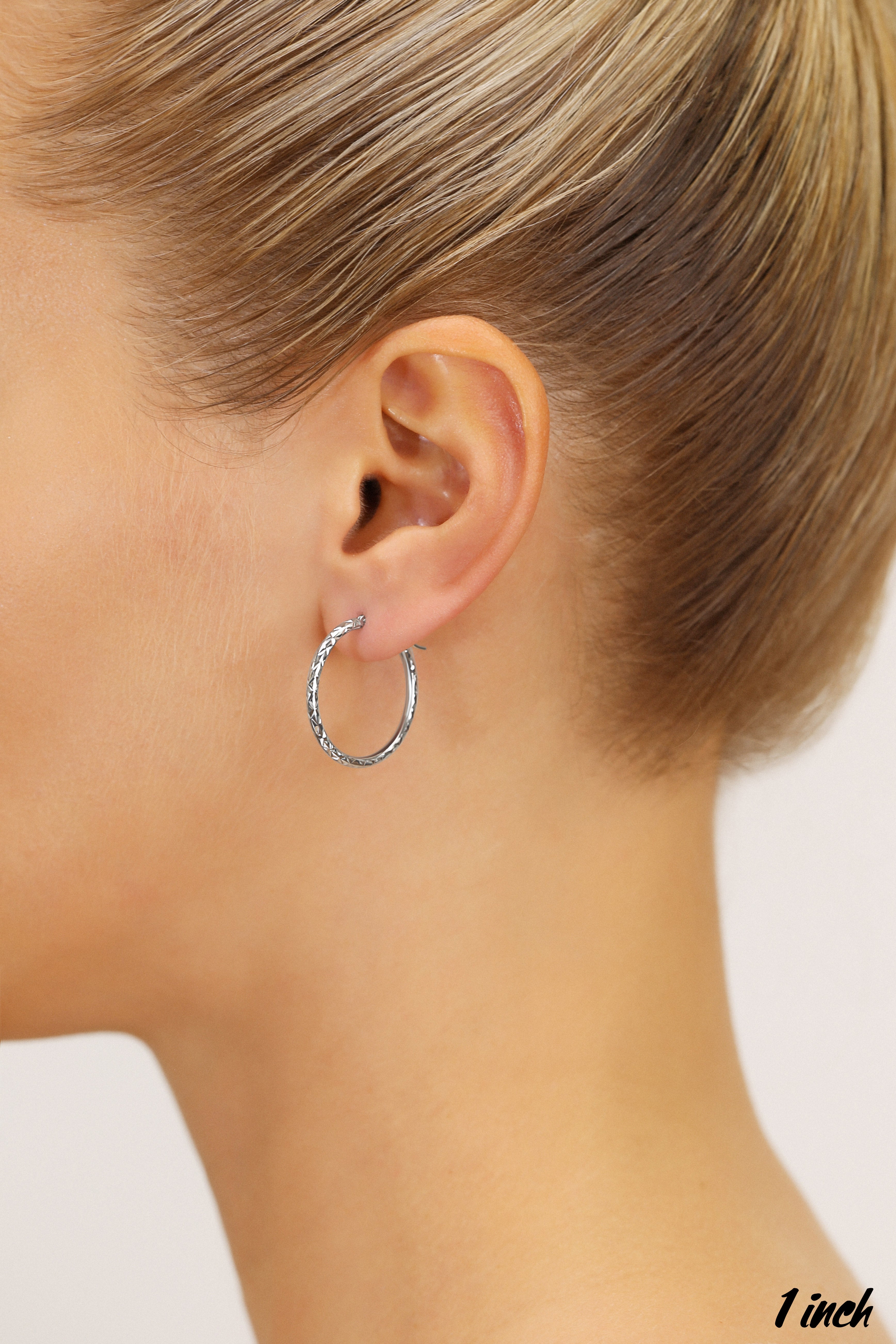 14k Gold X-Pattern Diamond-Cut Hoop Earrings, 1 Inch – Tilo