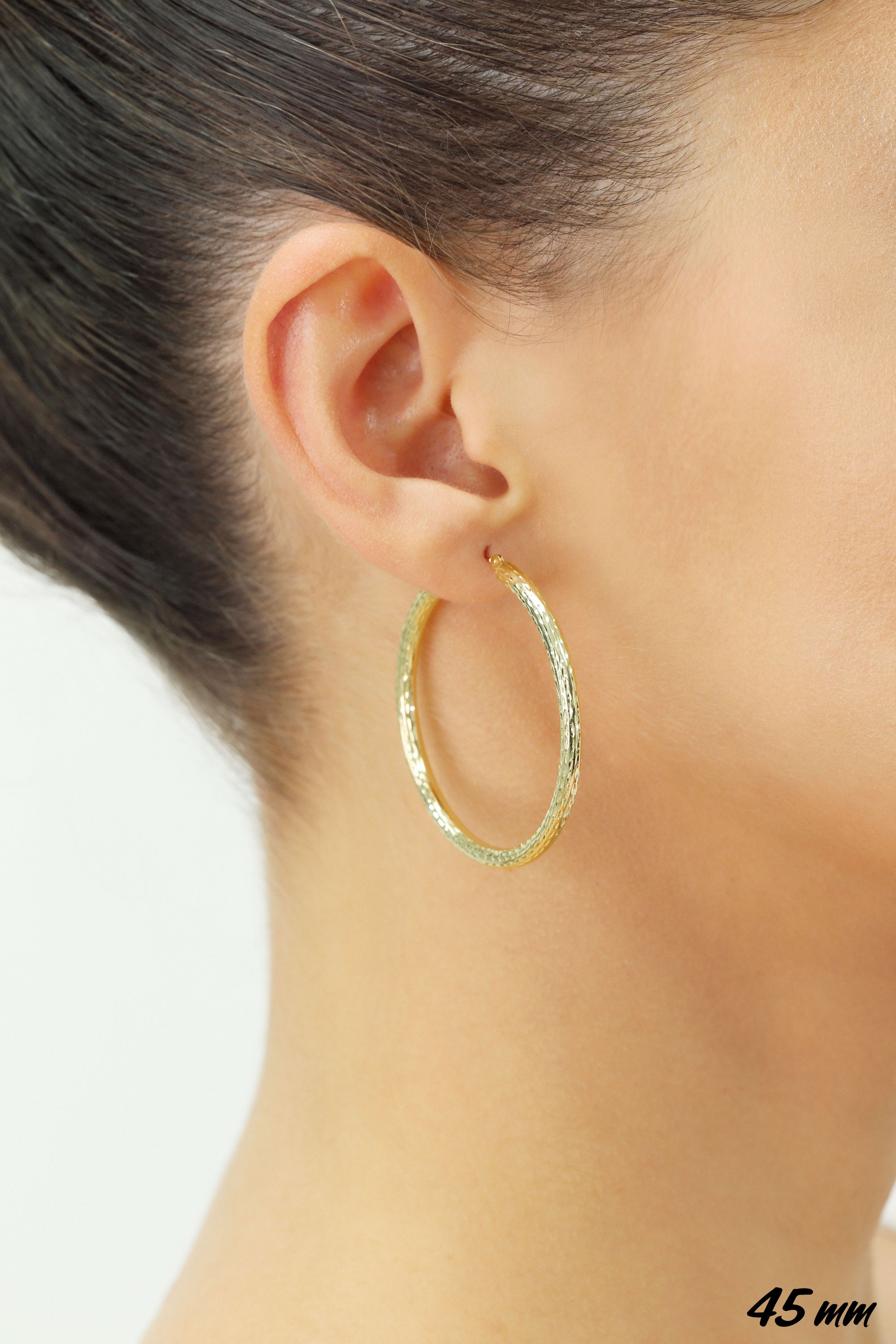 14k Yellow Gold Hand Engraved Round Hoop Earrings, Full Diamond-cut, 3mm Thin