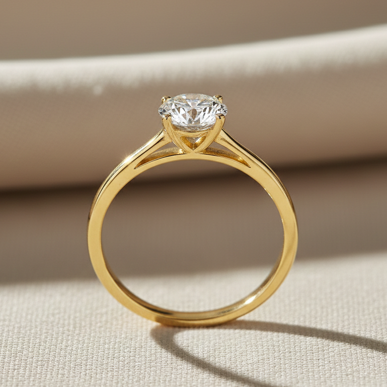 14K Yellow Gold Round Solitaire Engagement ring, 1 Ctw