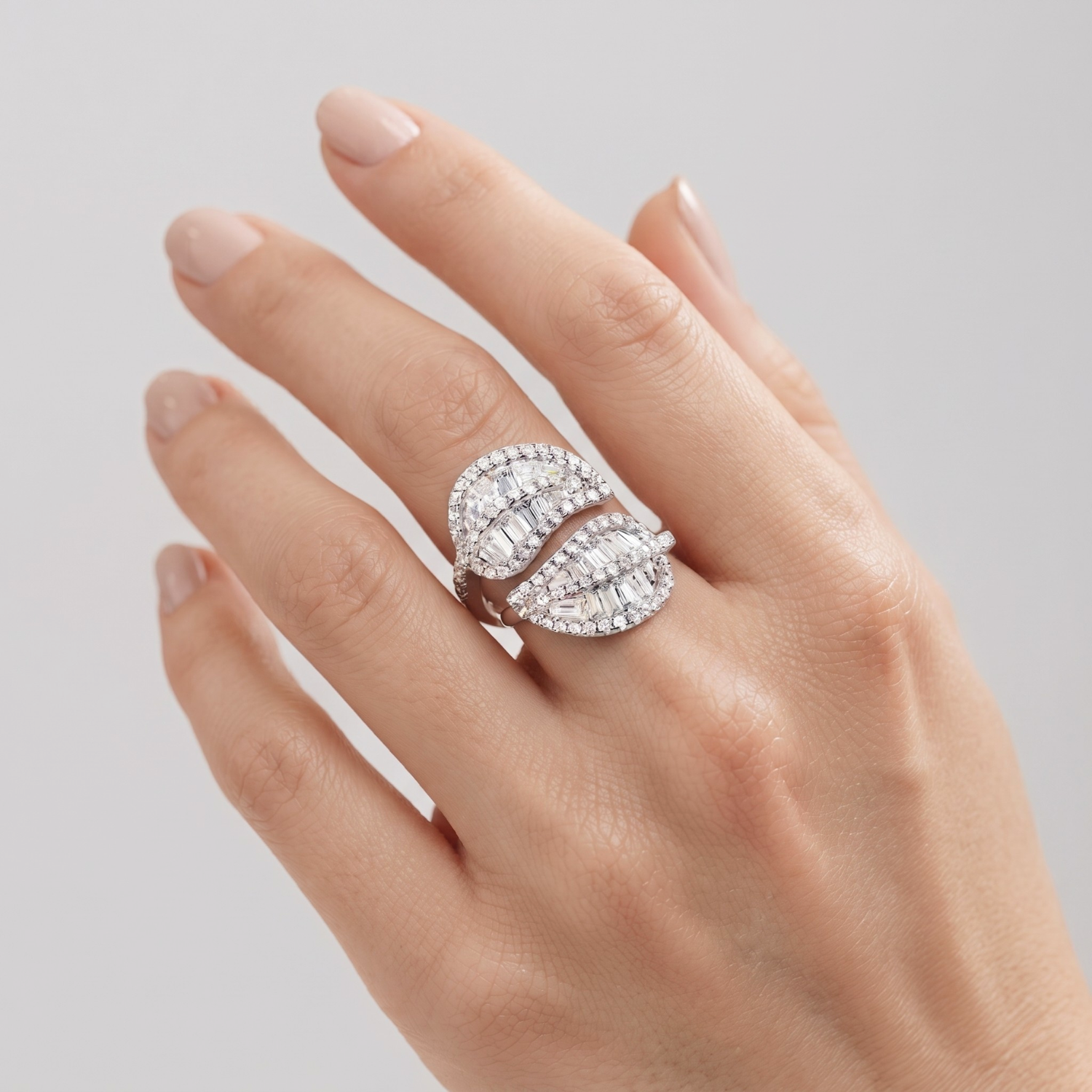 Sterling Silver Cubic Zirconia Leaf Statement Ring