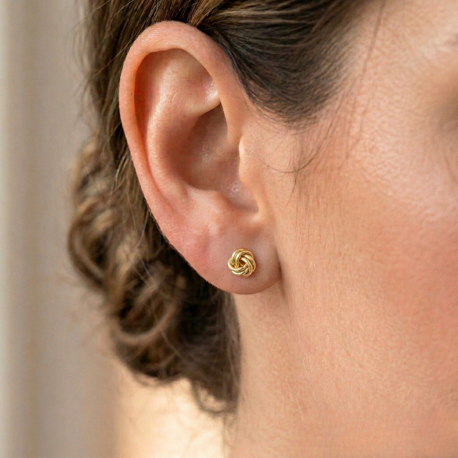 10k Gold Polished Love Knot Stud Earrings with Screwbacks, 7mm