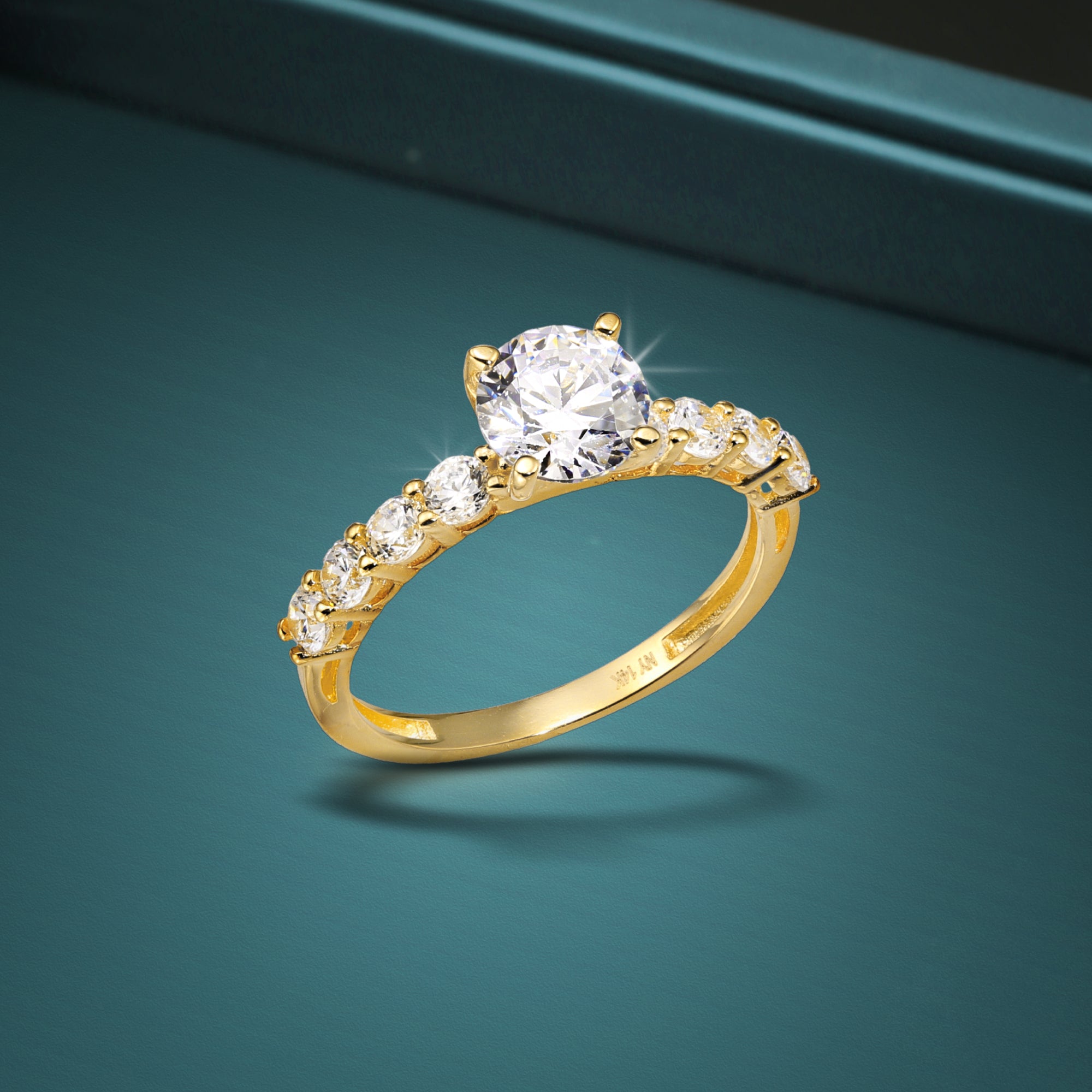 14K Yellow Gold Solitaire Round Brilliant 1 Carat Engagement Ring With Side Stones, 