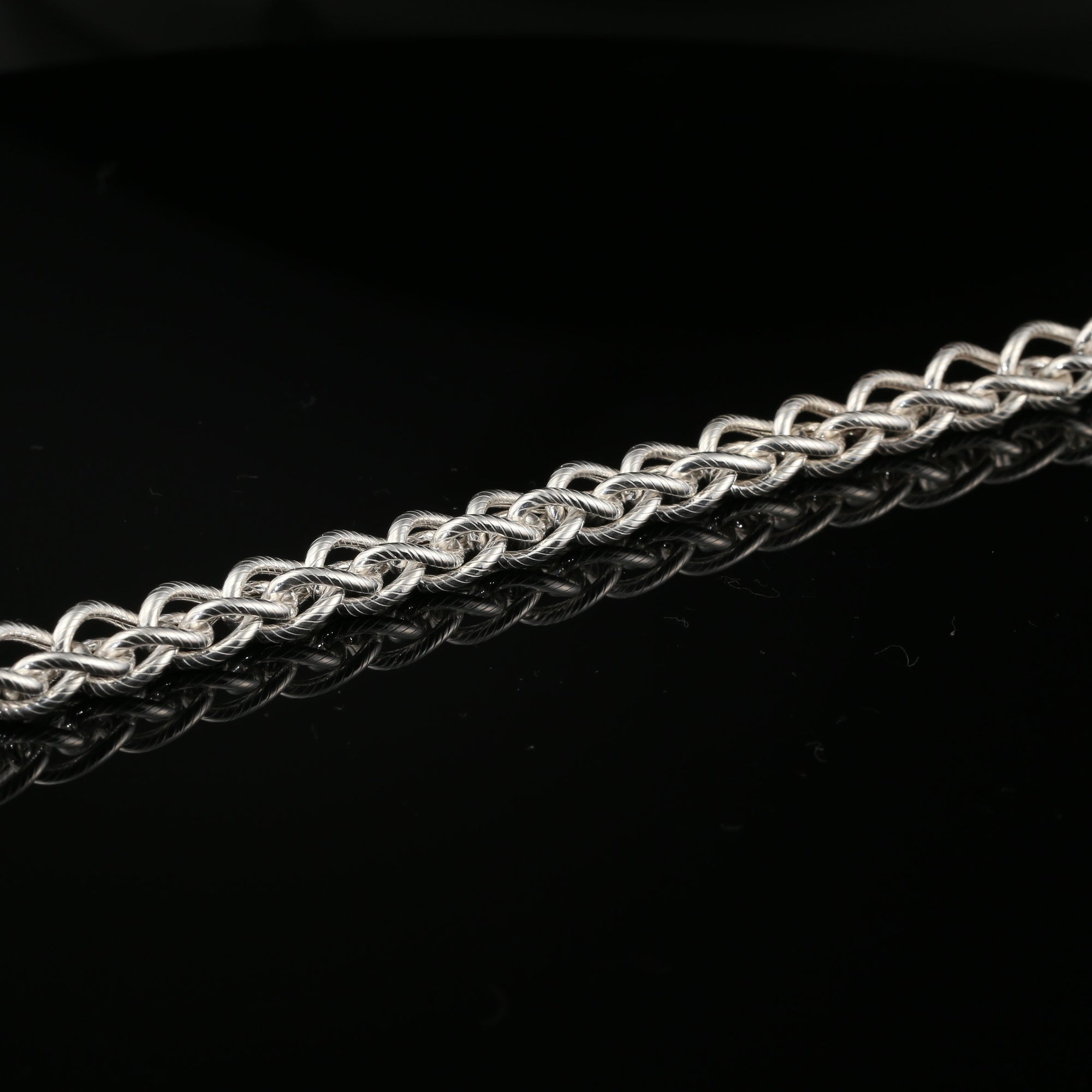 Byzantine Chain Bracelet, Lion Heads Lock, 8.5&amp;quot;, Unisex in Sterling Silver