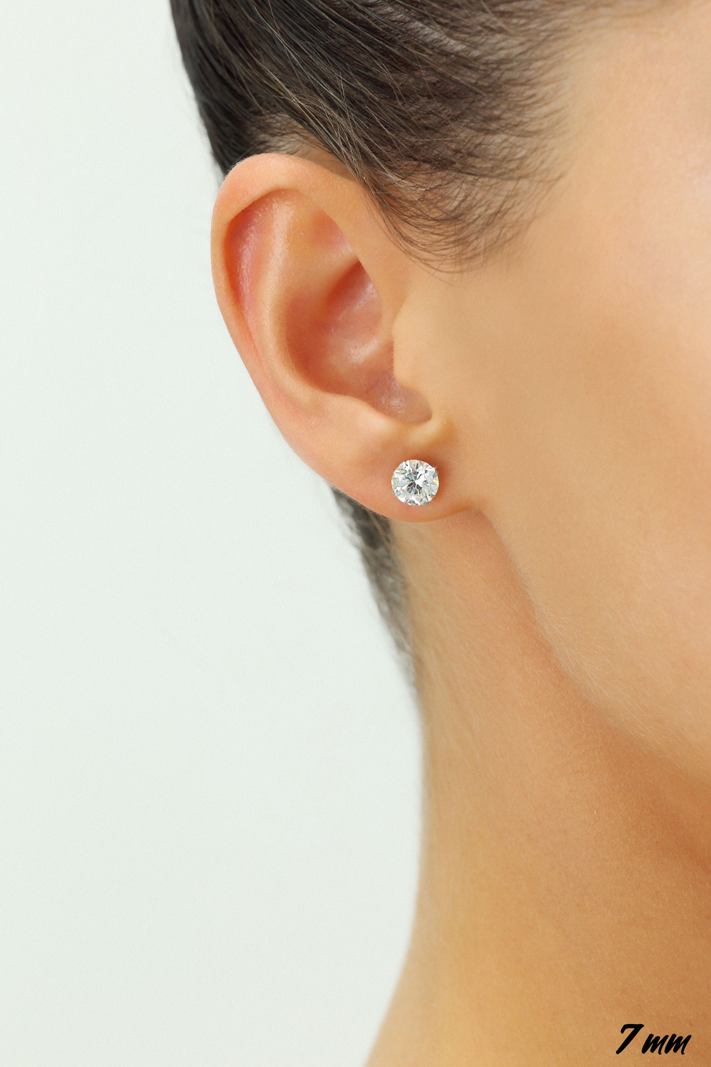14k White Gold Classic Zirconia Solitaire Stud, Single Earring, Screwback (Unisex)