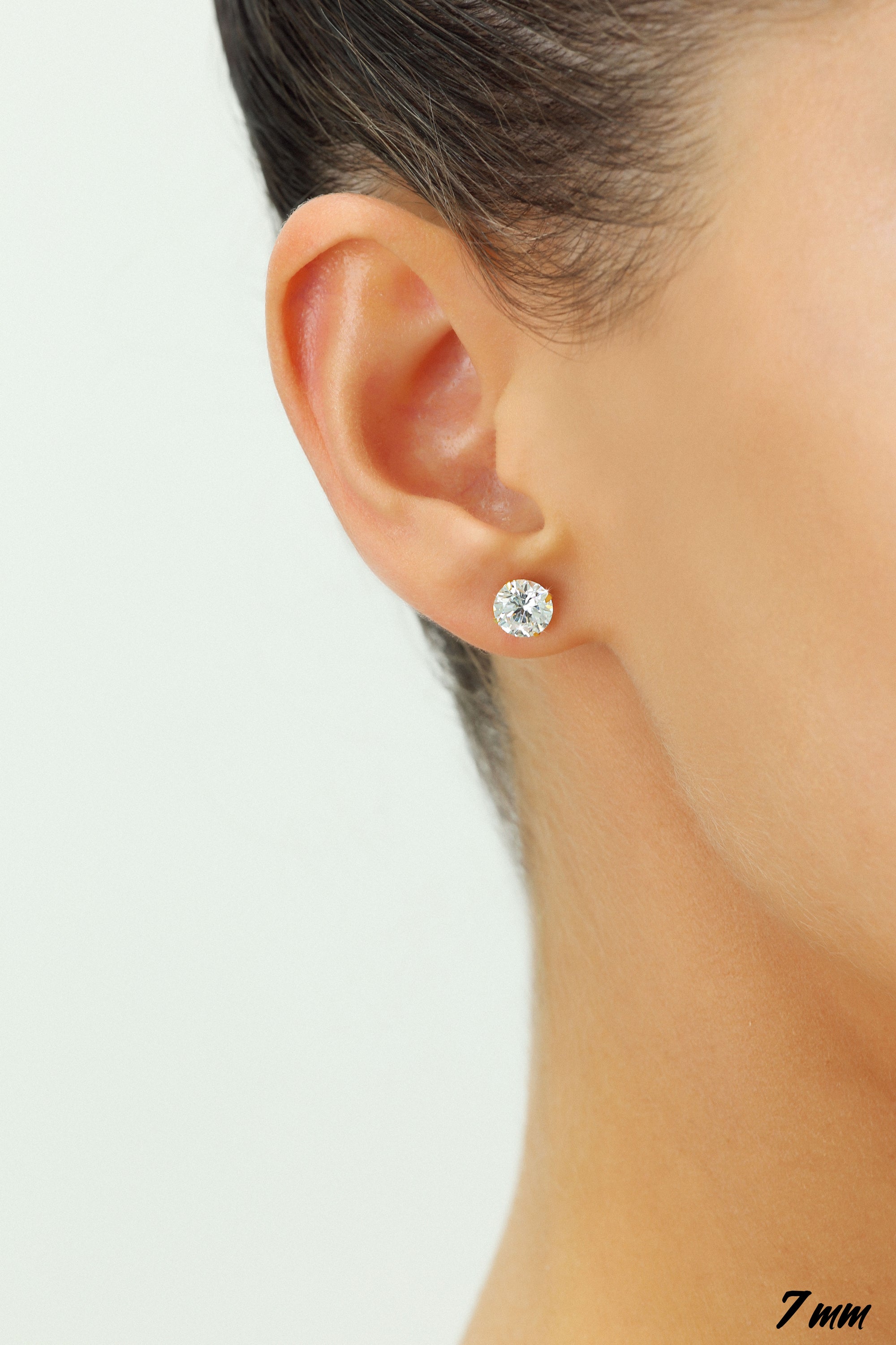 14k Yellow Gold Solitaire Zirconia Stud, Single Earring (Unisex)