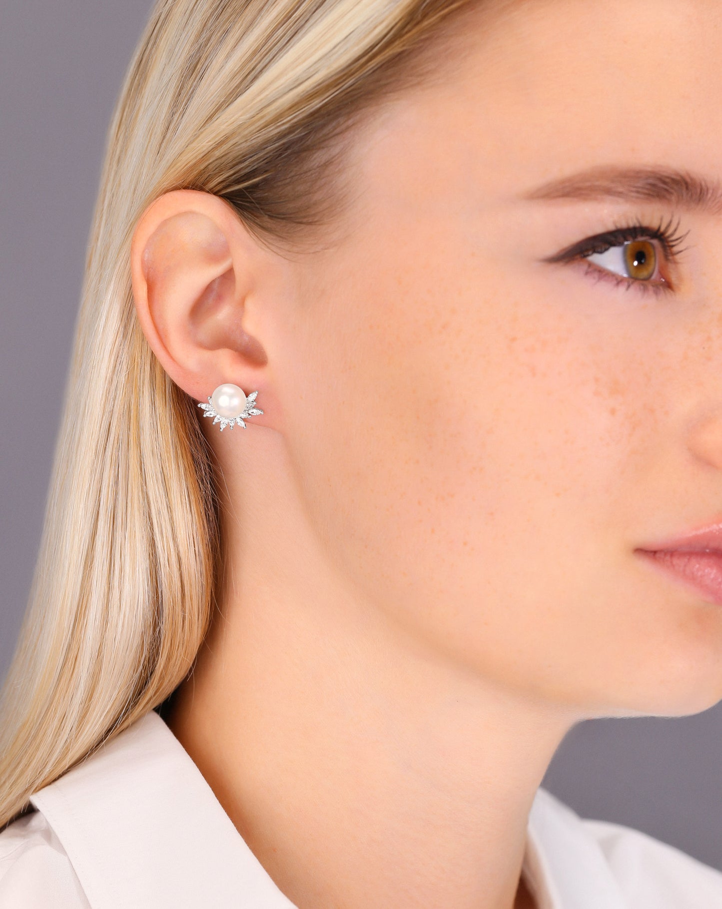 Big Pearl Flower Stud Earrings in Sterling Silver